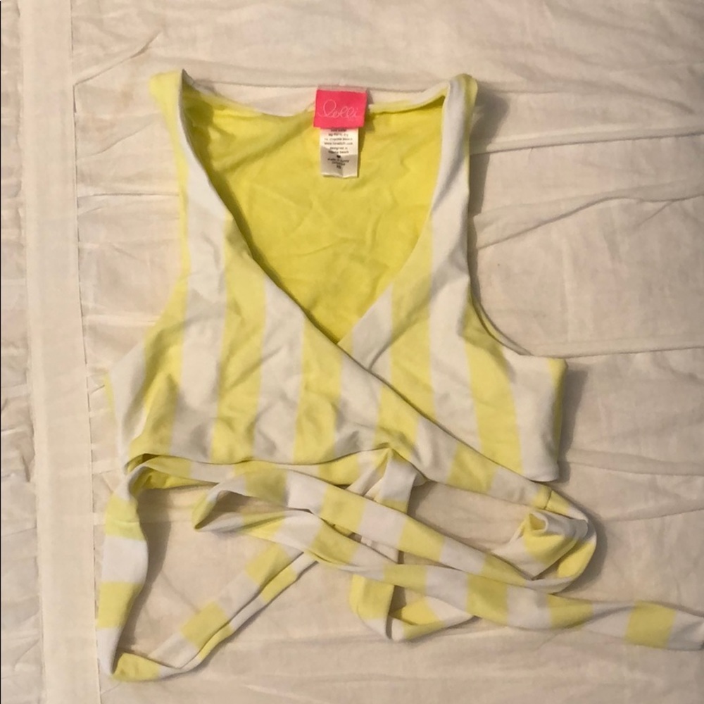 NWOT Reversible lolli swim yellow bikini top